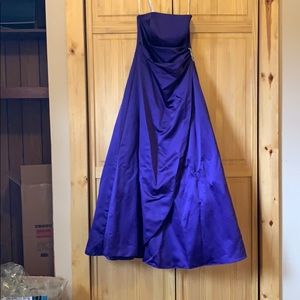 NWT David’s bridal dress